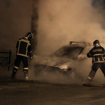 Συνεχίζεται το θρίλερ με την απανθρακωμένη σορό στο Μενίδι: «Υπήρχε συνοδηγός»
