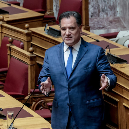 Γεωργιάδης: Η απόφασή μας να «ξεπαγώσουμε» τις τριετίες νωρίτερα δικαιώθηκε