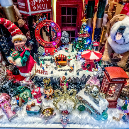 Εορτολόγιο Δεκεμβρίου: Μήνας... ευχών - Ποια γνωστά ονόματα γιορτάζουν