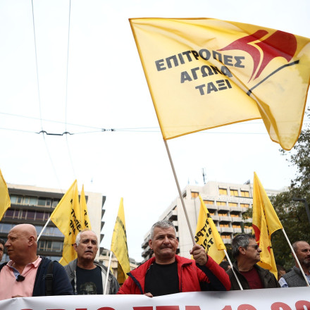 Μετά την Αθήνα και η Θεσσαλονίκη στην απεργία των ταξί