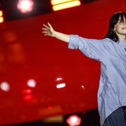 To coming out της Billie Eilish - «Είναι προφανές, μου αρέσουν τα κορίτσια»