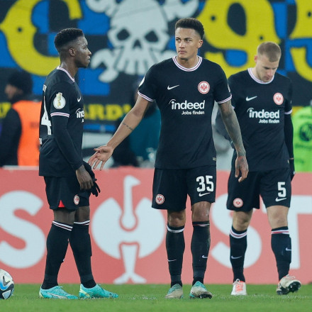 Θρίαμβος για την Σααρμπρίκεν, κάζο για Άιντραχτ και Ντόρτμουντ, ακάθεκτη η Λεβερκούζεν