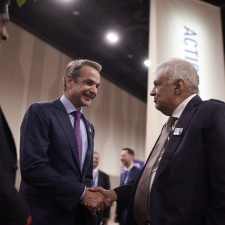 Το 1ο ηλεκτρικό φέρυ σε ελληνικές θάλασσες - Τί είπε ο  Μητσοτάκης στο Ντουμπάι