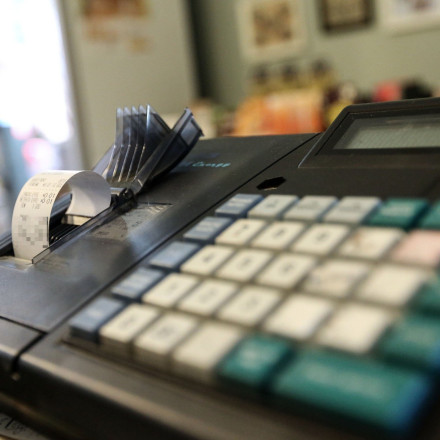 «Μπαξίσι» 3.000 ευρώ και... αναβαθμισμένη appodixi για τις «μαϊμού» αποδείξεις