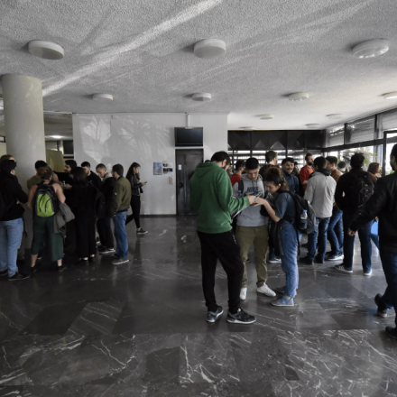 Ανοιχτό Πανεπιστήμιο: Επιστολή αποφοίτων στον Μητσοτάκη - "Αναγνωρίσατε τα Κολέγια και δεν αναγνωρίζετε δικαιώματα στους αποφοίτους του ΕΑΠ"