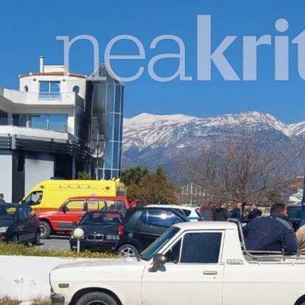 Φωτιά σε αντιπροσωπεία αυτοκινήτων στο Τυμπάκι: Ένας νεκρός - Τι εξετάζουν οι Αρχές