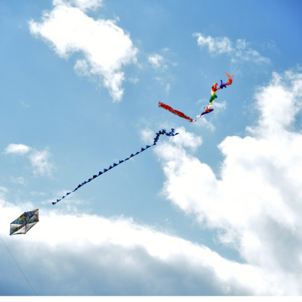 Meteo για Καθαρά Δευτέρα: Νοτιάδες ευνοϊκοί για πέταγμα χαρταετού, υψηλές θερμοκρασίες και αφρικανική σκόνη