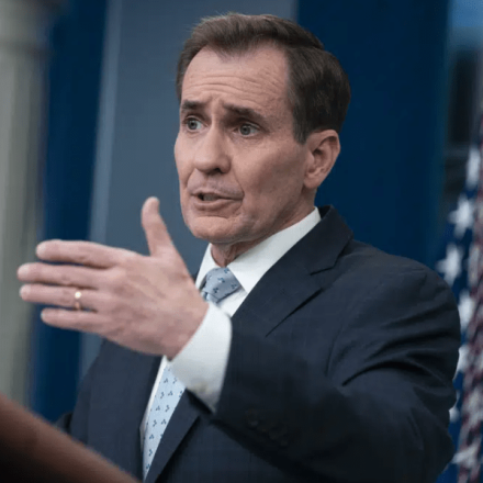 Λευκός Οίκος: Δεν είναι εξωγήινα τα άγνωστα ιπτάμενα αντικείμενα που καταρρίψαμε