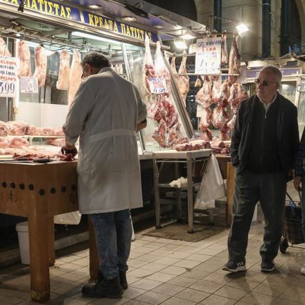 10 ευρώ/κιλό το αρνί και το κατσίκι στη Βαρβάκειο - Το ρεπορτάζ του Action24