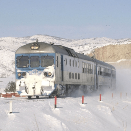 Κακοκαιρία Μπάρμπαρα: Ακυρώσεις δρομολογίων από τη Hellenic Train