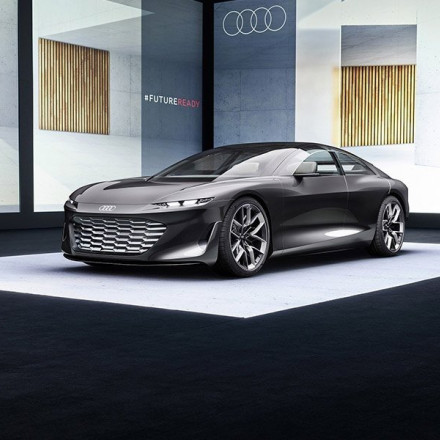 Το εντυπωσιακό Audi grandsphere στο Golden Hall