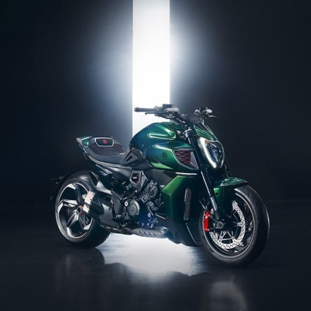 Ducati Diavel for Bentley: Ένα δίτροχο έργο τέχνης