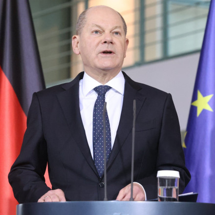 Γερμανία: «Κόβουν» τις δαπάνες για να αποφευχθεί το κραχ - Πού έρχονται αυξήσεις