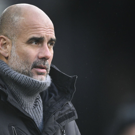 Ο Πεπ κάνει ό,τι μπορεί για να μην... κερδίζει τα παιχνίδια