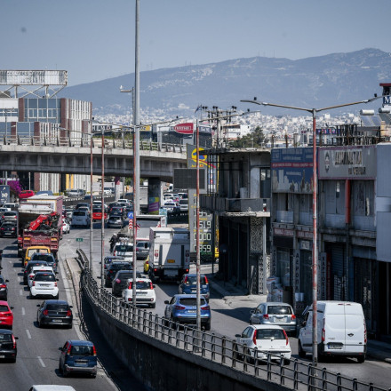 Κίνηση τώρα: Μετ' εμποδίων η κυκλοφορία σε Κηφισό και Κηφισίας
