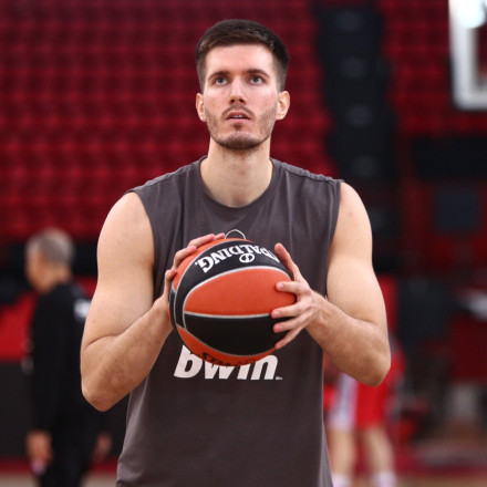 Δηλώθηκε ο Πετρούσεφ αντί του Σίκμα στην Basket League