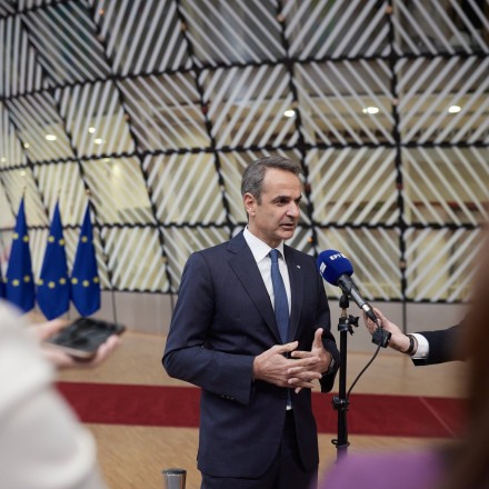 Μητσοτάκης από Βρυξέλλες: 700 εκατομμύρια Ευρώ το Δεκέμβριο για τους ευάλωτους