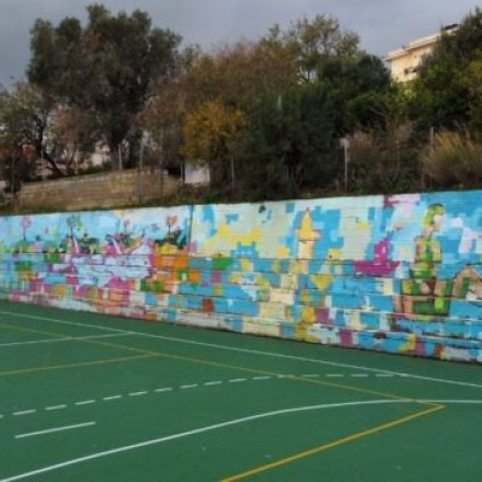 Αυτή είναι η μεγαλύτερη τοιχογραφία στο Αιγαίο που έφτιαξαν μαθητές δημοτικού