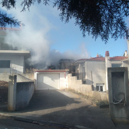 Κοζάνη: Φωτιά σε αποθήκη σπιτιού – Απεγκλωβίσθηκε μία ηλικιωμένη γυναίκα