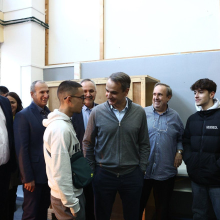Μητσοτάκης από Πέραμα: Η επαγγελματική εκπαίδευση δεν είναι ο φτωχός συγγενής