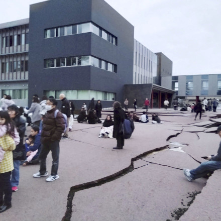 Σεισμός στην Ιαπωνία: Στους 62 οι νεκροί και 300 τραυματίες