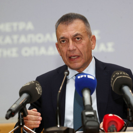 Συνάντηση Βρούτση με διαιτητές, συζήτηση για κάμερες ασφαλείας στα αποδυτήρια