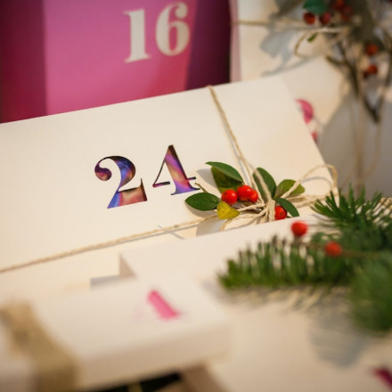 Τα 3 ζώδια που θα ερωτευτούν στο Ρεβεγιόν των Χριστουγένννων