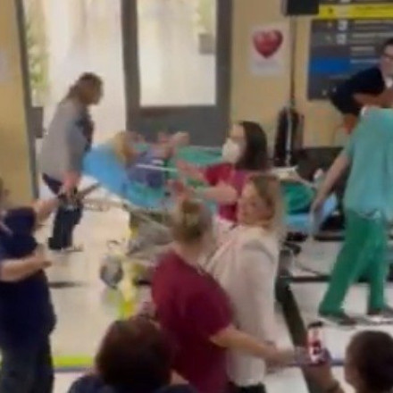 Ερυθρός Σταυρός: Τρικούβερτο γλέντι δίπλα σε... φορεία - ΕΔΕ από Χρυσοχοϊδη