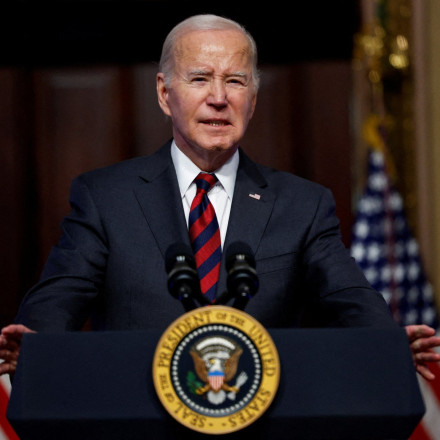 Μπάιντεν: Τη ρητορική των Ναζί υιοθετεί ο Τραμπ