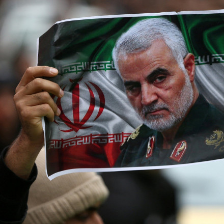 Ιράν: Περισσότεροι από 100 οι νεκροί από τις εκρήξεις στον τάφο του Σουλεϊμανί