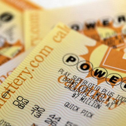 Ιστορική νίκη στο πρωτοχρονιάτικο Powerball - Το «αστρονομικό» ποσό