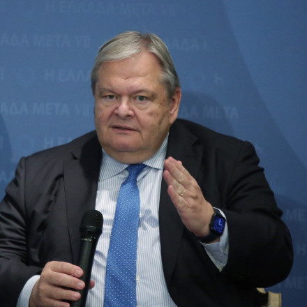 O Bενιζέλος διαψεύδει ότι ο Μητσοτάκης του πρότεινε να είναι υποψήφιος Πρόεδρος της Δημοκρατίας