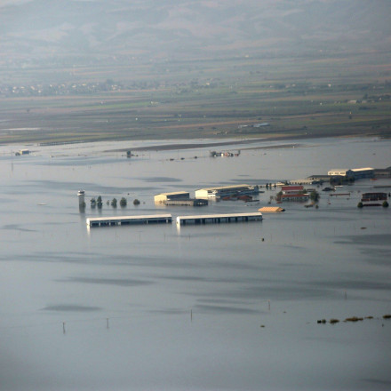 Στο Δικαστήριο της ΕΕ παραπέμπει την Ελλάδα η Κομισιόν για τα σχέδια πλημμυρών
