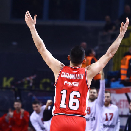 ΑΕΚ - Ολυμπιακός 80-92: Απίστευτος Παπανικολάου, ασταμάτητοι οι «ερυθρόλευκοι»