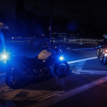 Λάρισα: Άγρια νύχτα με πυροβολισμούς, συμπλοκές και συλλήψεις