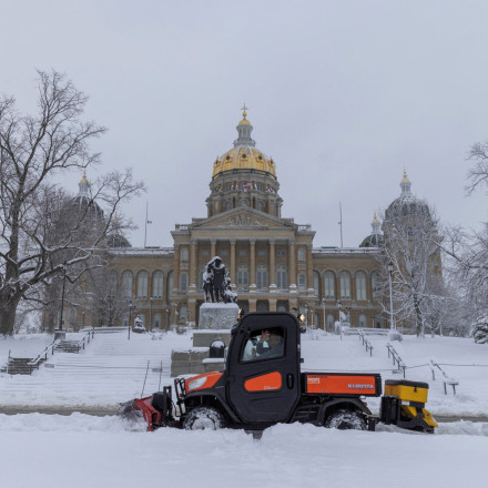 ΗΠΑ: Εκατομμύρια πολίτες στο έλεος του καιρού- Χιονοθύελλες, πλημμύρες