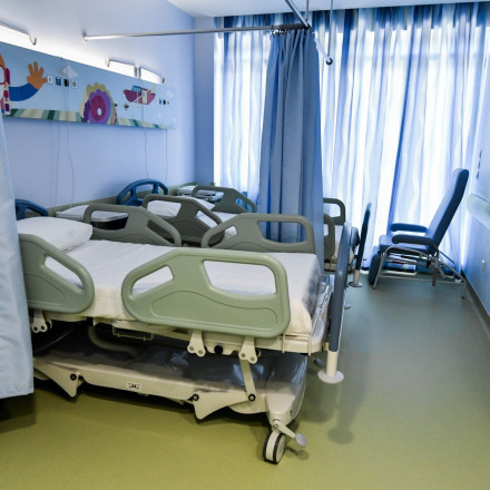 Σπίτι «κολαστήριο» στα Μέγαρα: Πολύ σοβαρά ο 4χρονος - Κάταγμα το αδερφάκι του