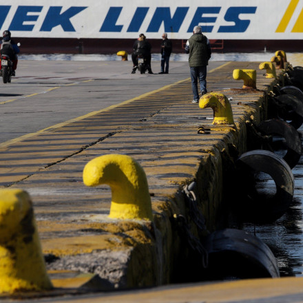 Συναγερμός στο λιμάνι του Πειραιά - 53χρονος εντοπίστηκε νεκρός