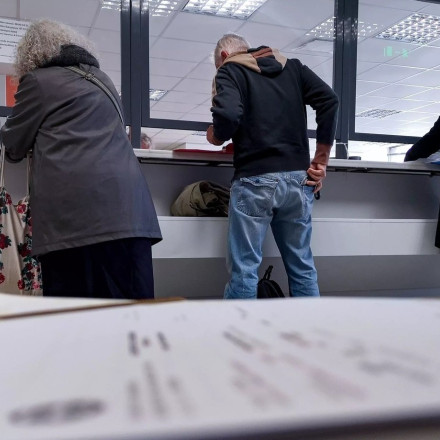 Εφορία: Eξώδικη επίλυση διαφορών με «κούρεμα» προστίμων και δόσεις