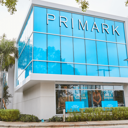 Primark και άλλες 4 μεγάλες αλυσίδες ρούχων που δεν έχουν έρθει (ακόμη) Ελλάδα