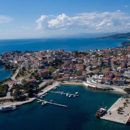 «Τη... χάσαμε τη Χαλκιδική πατριώτη»: Πάνω από 50% των ακινήτων σε χέρια ξένων
