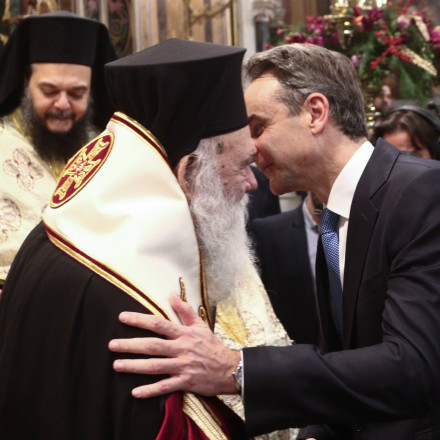 Ομόφυλοι: Απόγευμα το υπουργικό Συμβούλιο της Τρίτης - Αναβρασμός στην Ιεραρχία