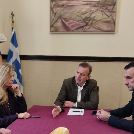 «Πυρά» Χαρίτση από Γιάννενα: «Θα αφανιστούν τα περιφερειακά πανεπιστήμια» «Πυρά» Χαρίτση από Γιάννενα: «Θα αφανιστούν τα περιφερειακά πανεπιστήμια»