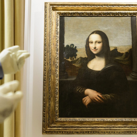 Συναγερμός στο Λούβρο: Πέταξαν σούπα στη Μονα Λίζα!