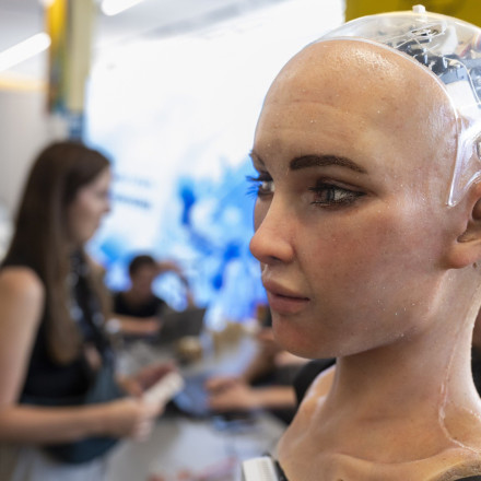 Στην Ελλάδα η Sophia, το πιο εξελιγμένο ρομπότ AI στον κόσμο