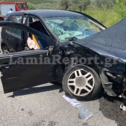 Τροχαίο με μετωπική σύγκρουση στην εθνική Θηβών-Λιβαδειάς με νεκρό και τραυματία