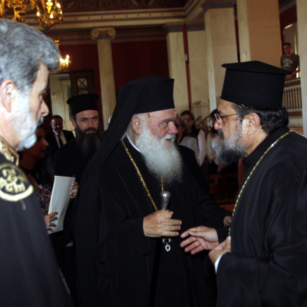 «Αδειάζει» Ιερώνυμο ο Μεσσηνίας - «Δεν εκφράζει την ιεραρχία για τις βαπτίσεις»