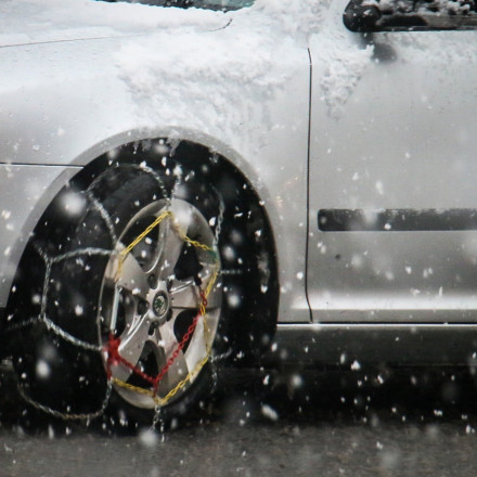 Τέλος οι υποχρεωτικές αλυσίδες στην Αττική - Απαγόρευση απόπλου στη Ραφήνα