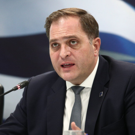 Το... ολόγραμμα του Πιτσιλή ανακοίνωσε τον μετασχηματισμό της ΑΑΔΕ