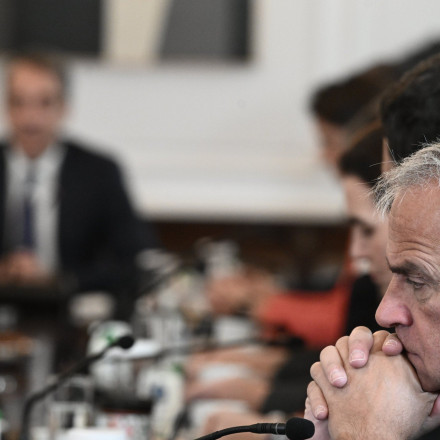 «Γι' αυτό θα απέχω»: Ο διάλογος Μητσοτάκη - Βορίδη για το νομοσχέδιο ομόφυλων